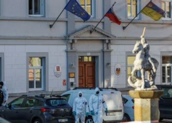 Përgjaken ambientet e bashkisë Chribska në Çeki/ Një person plagos 6 veta dhe i jep fund jetës