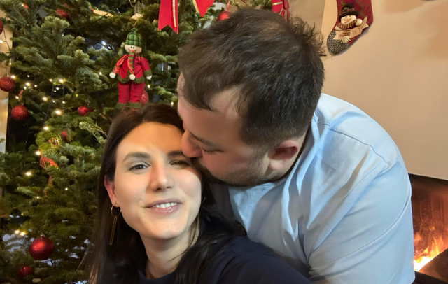  Versioni im më i mirë   Ish ministrja e deputetja socialiste prezanton për herë të parë partnerin e saj