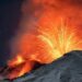 “Zgjohet” Etna, shpërthen vullkani më aktiv në Europë. Pamjet virale