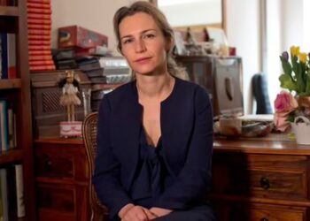 Thirja e Von der Leyen, për të riarmatosur Evropën të kujton fushatat e bunkerizimit në Shqipëri