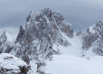 Tragjedi në Alpet italiane, orteqet vrasin 2 persona dhe plagosin disa të tjerë!