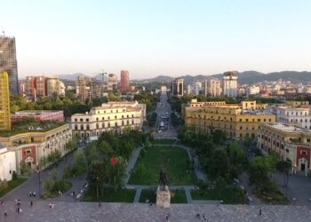 Vetëm pak shqiptarë arrijnë të kursejnë, Shqipëria në nivelin më të ulët në kontinent