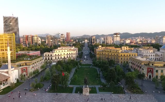 Vetëm pak shqiptarë arrijnë të kursejnë  Shqipëria në nivelin më të ulët në kontinent