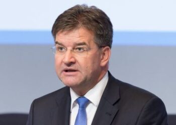 I doli emri në dosjen Epstein, Miroslav Lajçak jep dorëheqjen si këshilltar i kryeministrit sllovak