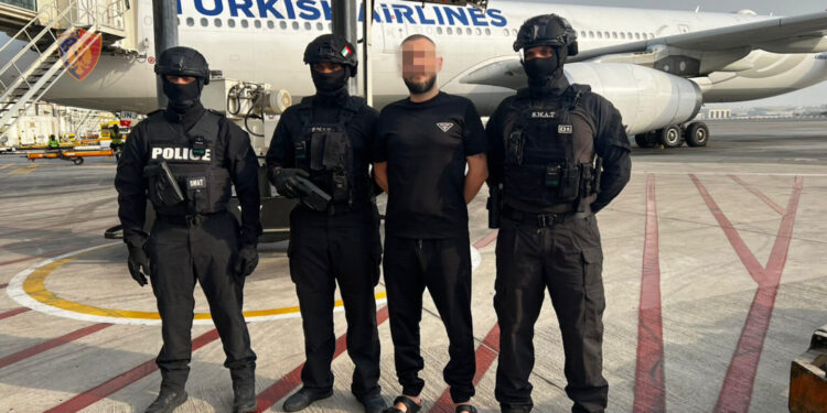 FOTO ILUSTRUESE NGA EKSTRADIMET E MEPARSHME NGA DUBAI