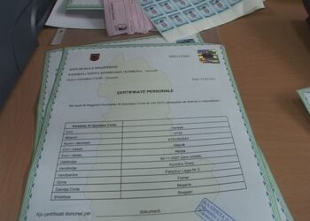 Petro Luarasi “ngel” në bukurshkrim