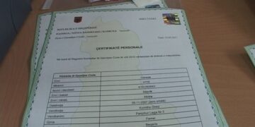 Petro Luarasi “ngel” në bukurshkrim