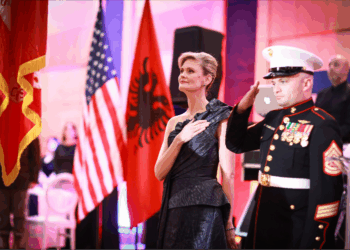 “Për Shqipërinë ndjekim porositë e Trumpit”, VanHorn: SHBA kërkon luftë ndaj krimit të organizuar dhe trafiqeve