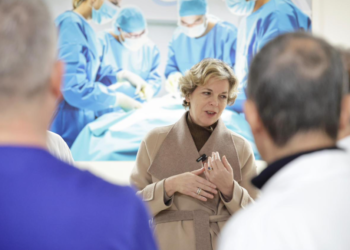 Ministrja Sala: Kemi gati protokollet e reja të onkologjisë, nisim punën për rritjen e kapaciteteve në 7 spitale rajonale