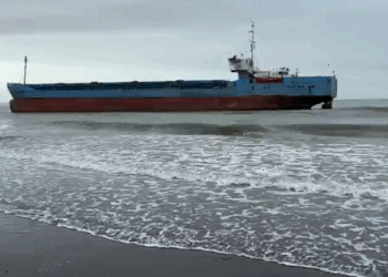 Moti i keq, anija me flamurin e Tanzanisë mbetet e bllokuar pranë bregut të Tales në Lezhë