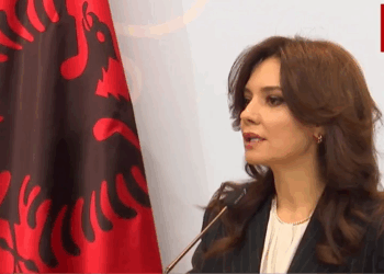 Akuzat e PD për pezullimin e vizave amerikane, Spiropali: Përgjigjen e morën përmes ftesës së Trump