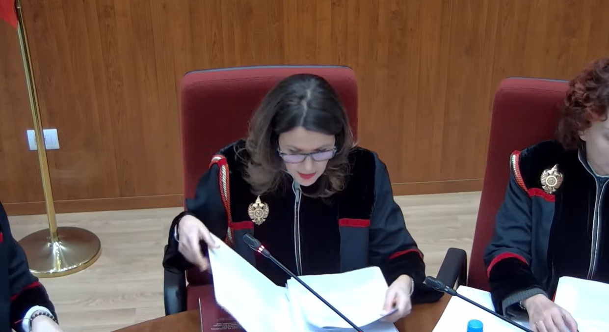 Mbyllet seanca për Ballukun në GJK   Qeveria dhe Kuvendi  Ka imunitet deputeti  SPAK  S ka konflikt kompetencash 