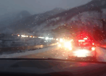 Paralizohet lëvizja në rrugën e Arbrit për shkak të dëborës dhe ngricave, gati 10 km radha e automjeteve