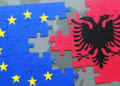 Shqiptarët “lider” të rajonit për mbështetjen e integrimit në BE/ 43% besojnë në anëtarësim brenda 2030-ës