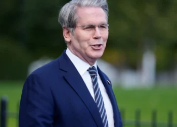 “Presidenti Trump nuk tërhiqet nga Groenlanda”, sekretari amerikan i Thesarit: Europa është e dobët, SHBA-të rrezatojnë forcë