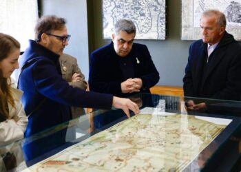 Muzeu në Krujë ekspozon hartën e rrallë të vitit 1455 me emrin e Skënderbeut (FOTO)