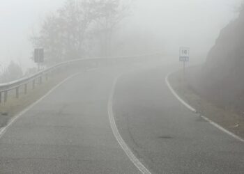 Rënie gurësh dhe mjegull e dendur, qarkullimi i vështirë në Skuraj-Burrel