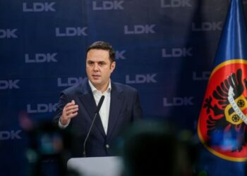 Kryetari i LDK, Lumir Abdixhiku i ofron dorëheqjen Kuvendit të partisë
