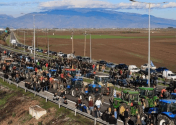 Protesta e fermerëve grekë, bllokohet sot aksi Kakavijë-Janinë