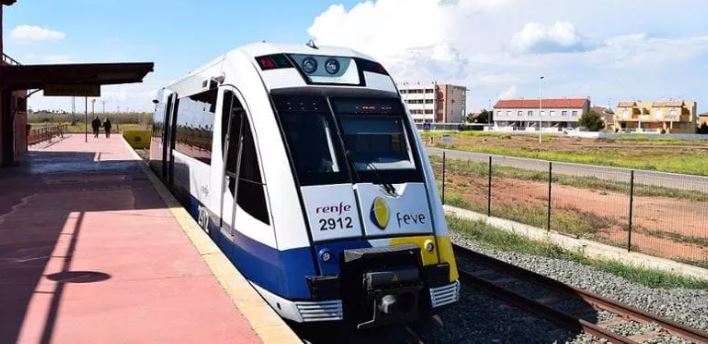 Aksidenti i tretë hekurudhor në Spanjë brenda javës  treni përplaset me një vinç