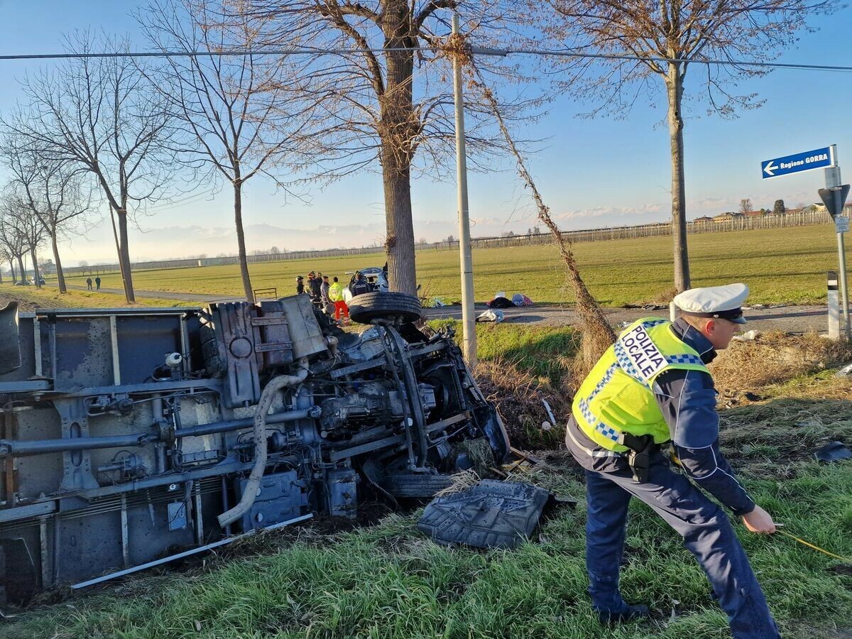 FOTOT  Identifikohen dy të rinjtë shqiptarë që humbën jetën në aksidentin tragjik në Itali pasi makina u përplas me kamionin