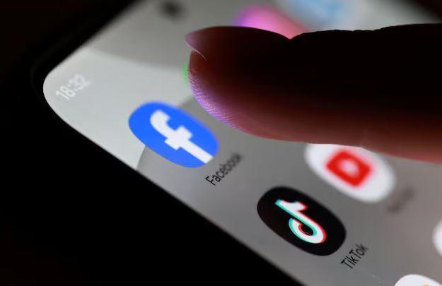 Meta  TikTok dhe YouTube në gjyq  Akuzohen për varësinë e të rinjve nga rrjetet sociale