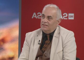 Pse politika shqiptare nuk e kontrollon dot fatin e saj