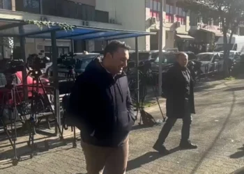 “Do ketë zhvillime shumë interesante ju garantoj”/ Belind Këlliçi dy orë në SPAK, deputeti i PD: U thirra për çështje periferike