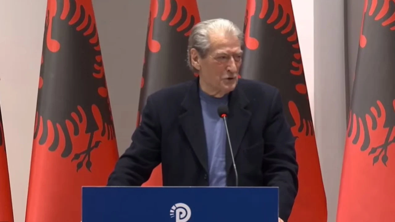 Berisha thirrje të rinjve një ditë para protestës kombëtare  Ngrihuni si në Beograd dhe Bangladesh  riktheni  