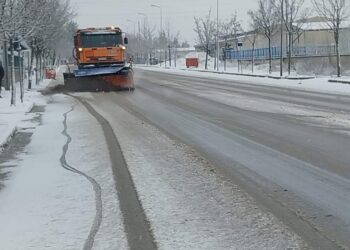 Mbulohet nga bora qarku i Korçës/ Rama: Strukturat bashkiake në terren, qarkullimi rrugor është i hapur