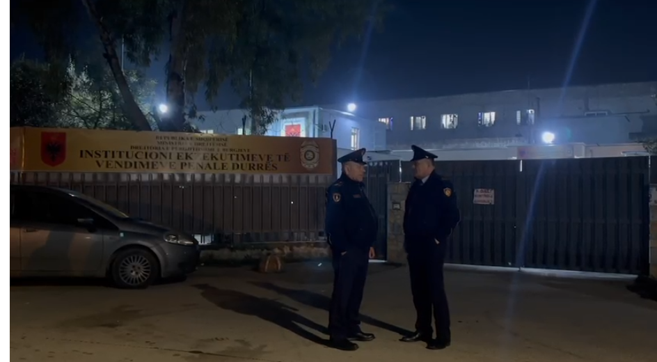 Pas arratisjes së Altin Ndocit  15 të burgosur zhvendosen nga Durrësi në Peqin  dalin pamjet