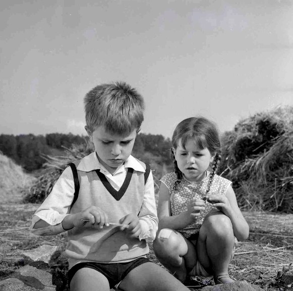 FILMI  BENI ECEN VETE  MBUSH 50 VJEÇ