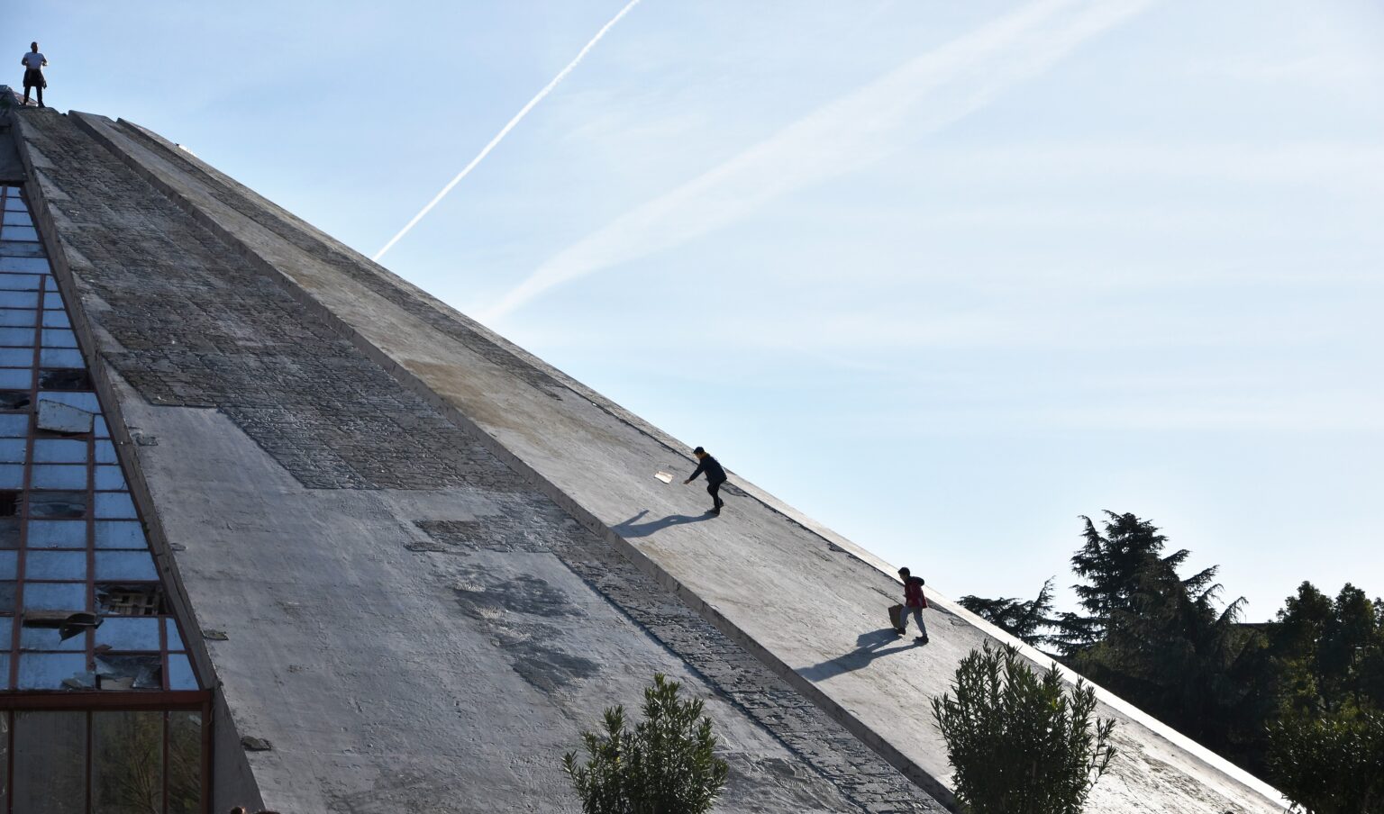 Si përpjekjet e SHBA së dhe BE së për reformën në drejtësi nxitën centralizimin e pushtetit dhe dështimin e drejtësisë