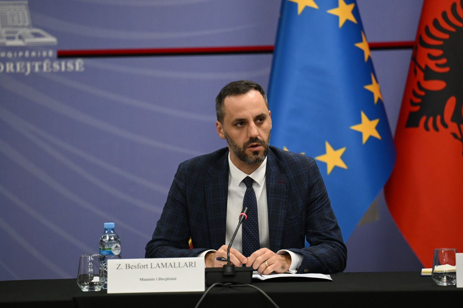 Ministri i Drejtësisë urdhëron 22 inspektime për noterët  heqje licence  gjoba dhe vërejtje me paralajmërim