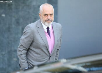 Rama reagon për protestat e PD: Pisllëku që lënë pas, si jashtëderdhja e plakut të lajthitur që i organizon