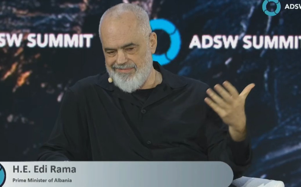 VIDEO  Batuta me kryeministrin e Malit të Zi  Rama  Në rast se BE do të dështojë  Podgorica do të jetë Brukseli i ri