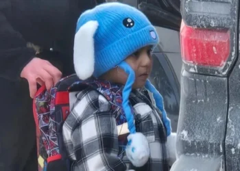 Reagime të ashpra pas incidentit/ Me kapele dhe çantë ‘Spiderman’-i, arrestohet 5-vjeçari në Minesota