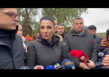 Balluku inspekton situatën në Fier: Paketë dëmshpërblimi për banesat dhe bujqësinë