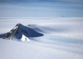 Çfarë fshihet poshtë akullit të Antarktidës? Zbulohet ‘harta’ e jashtëzakonshme