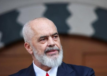 Zyrtari i lartë europian ‘qorton’ Shqipërinë për paraburgimin, Rama ndan deklaratën