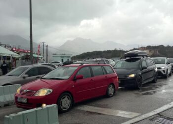 Kakavijë, përfundimi i festave, 10 mijë emigrantë rikthehen në Greqi