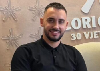 Sjellje bullizuese dhe denigruese, zarfi i zi nxjerr nga loja e ‘Big Brother VIP’ Keijsin! Banorët as nuk çohen ta përshëndesin