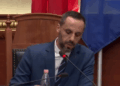 Lamallari ironizon opozitën: Për kallëzimet ‘pushka top’, por do mbani përgjegjësi për shpifjet