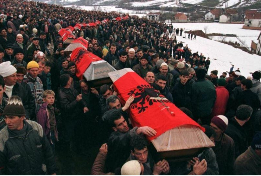 15 janari i përgjakur  27 vite nga masakra e Reçakut