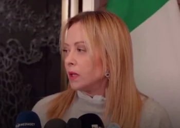 “Fola me Trump dhe ia thashë hapur”, Meloni: Tarifat tregtare për trupat evropiane në Groenlandë janë të gabuara