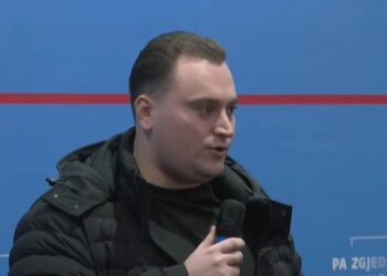 Foltorja/ Djali i Sokol Olldashit kritika në sy Berishës: Folësit na turpërojnë, flasin kuturu disa edhe tapë…. Po dëmtoni imazhin e PD