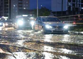 Reshje intensive shiu dhe bore, rrezik për daljen e lumenjve nga shtrati! Rrëshqitje dherash e… Si do jetë situata sot e nesër, qarqet më të rrezikuara 