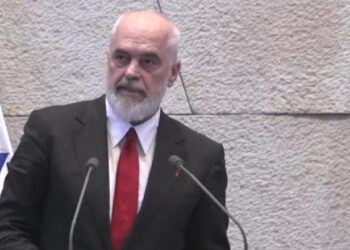 “Na merrni floririn, por jo hebrenjtë”/ Rama në Knesset: Të tradhtosh mikun është krimi më i pafalshëm