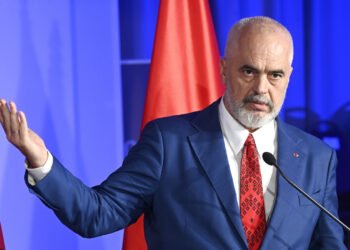 “E vetmja opozitë që s’ka dalë mendsh akoma…”, Rama reagon pas sulmit ndaj ministrave: Në nahijen tonë nuk ka më kaseta…