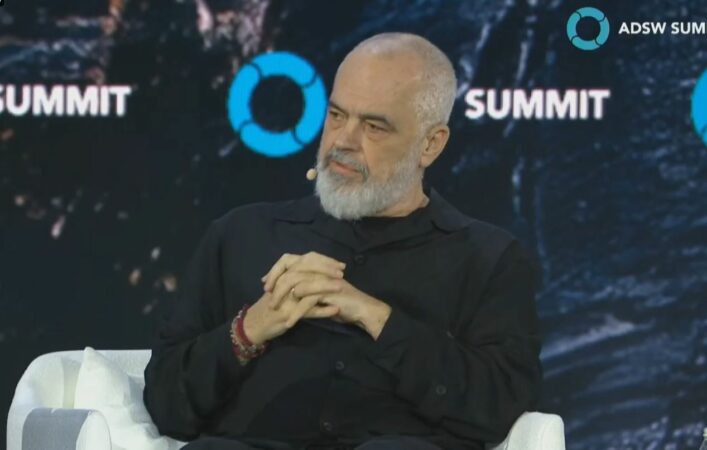  Në 2028 do jemi sovranë  nuk do blejmë më energji    Rama në Abu Dhabi  Varemi nga humori i 